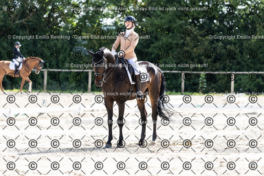 CL5A5764 | Emilia Reinking Fotografie - Realisiert mit Pictrs.com