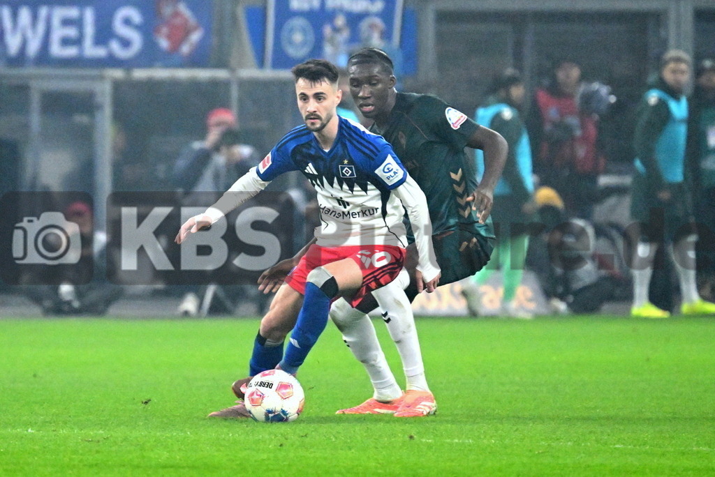 KBS Picture_HSV-WerderBremen_010 | v.l. Ferreira Vieira Fabio (HSV) , Coulibaly Karim (Werder Bremen) ,Sportplatz :  Volksparkstadion, - Realisiert mit Pictrs.com