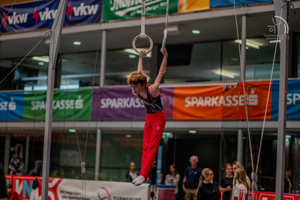 DSC_9900 | "Fussifoto.com – Ihr Ansprechpartner für hochwertige Fotografie! Entdecken Sie kreative Bilder und professionelle Dienstleistungen. Kontaktieren Sie uns für Ihre Projekte!"