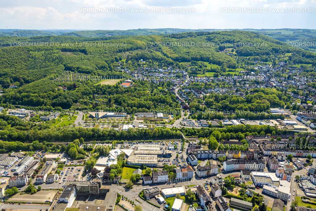 Hagen230502174 | Luftbild, Ortsansicht Haspe, Mercedes Händler Jürgens, Waldgebiet mit Fernsicht, Haspe, Hagen, Sauerland, Nordrhein-Westfalen, Deutschland