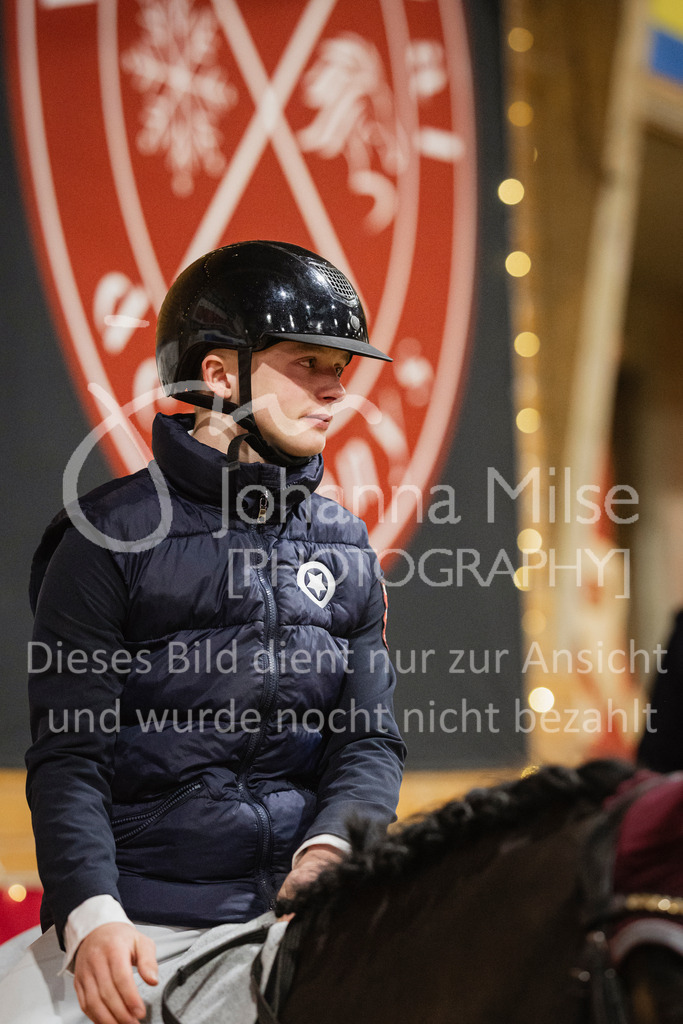 231118_PonyTrophy-334 | Deine schönsten Turniermomente als professionelle Fotos! Entdecke hochwertige Pferdesport-Fotografie im Online-Shop. Jetzt Fotos finden & bestellen!