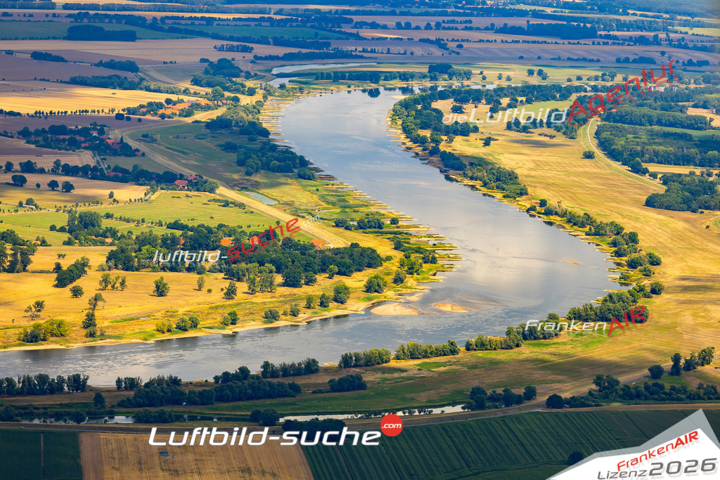 Aktuelles Luftbild von Elbe Dannenberg - Die Luftaufnahme wurde 2022 mittels UL-Flugzeug erstellt ( keine Drohne ) - hochauflösende Kamera-Systeme von  Canon -Beste Qualität - Für grossformatige Ausdrucke geeignet. Die Geschenkidee !