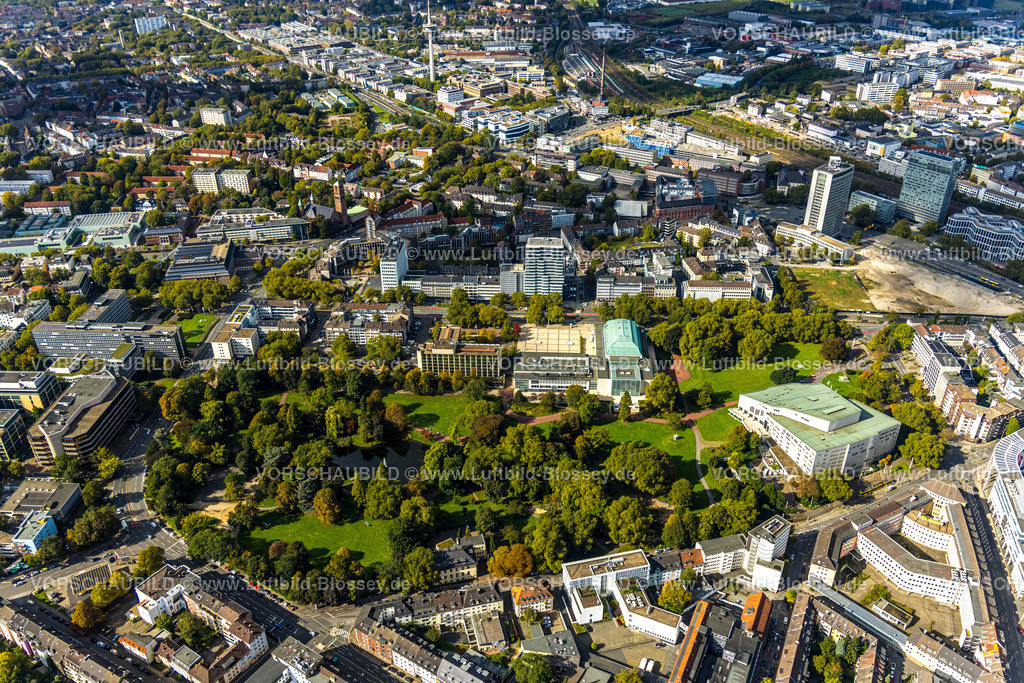 Essen241001885 | Luftbild, Stadtgarten mit Aalto-Theater und Philharmonie, Neubau-Komplex mit Wohnturm und Seniorenwohnungen Huyssenallee, Südviertel, Essen, Ruhrgebiet, Nordrhein-Westfalen, Deutschland