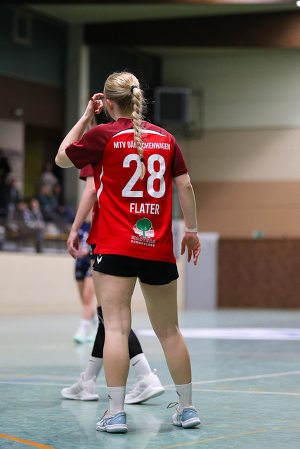 Handball I Damen I Saison 2025-2026 I Verbandsliga Süd I HSG Kalkberg 06 - MTV Dänischenhagen I 14.12.2025.138 | Chiara Flater (28, MTV Dänischenhagen) - Realisiert mit Pictrs.com