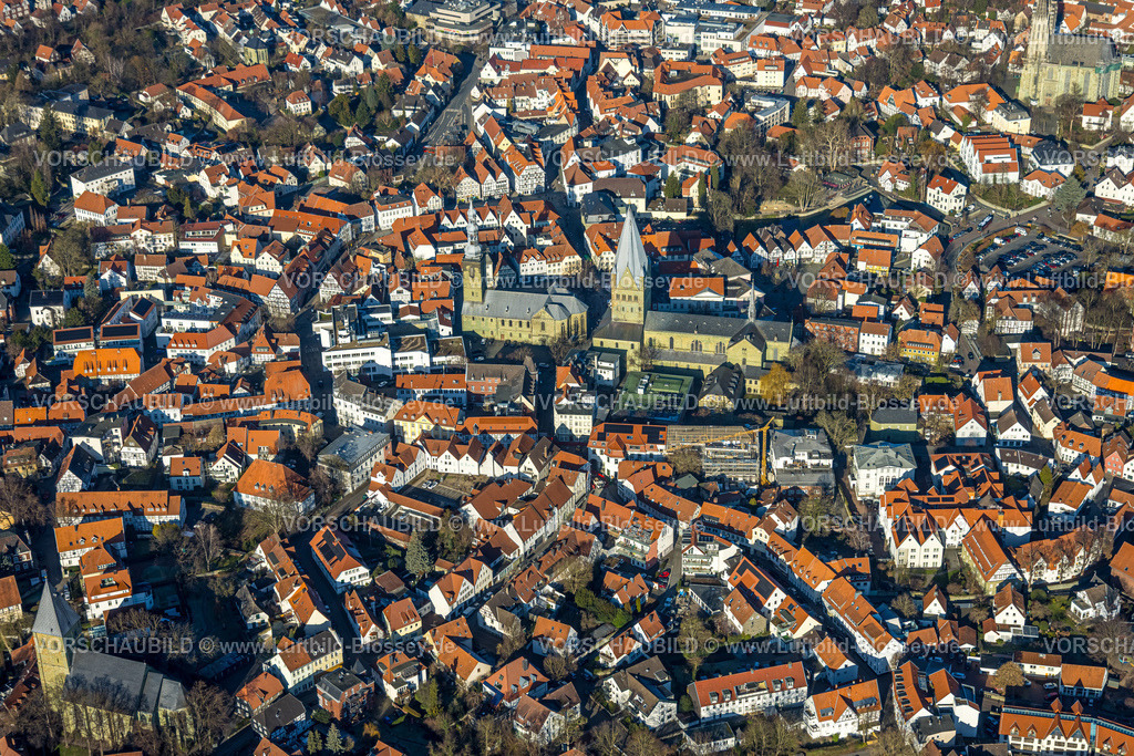 Soest260103836 | Luftbild, Stadt Zentrum und Altstadt Ansicht mit Sankt-Patrokli-Dom und Sankt Petri Kirche, Soest, Südwestfalen, Nordrhein-Westfalen, Deutschland
