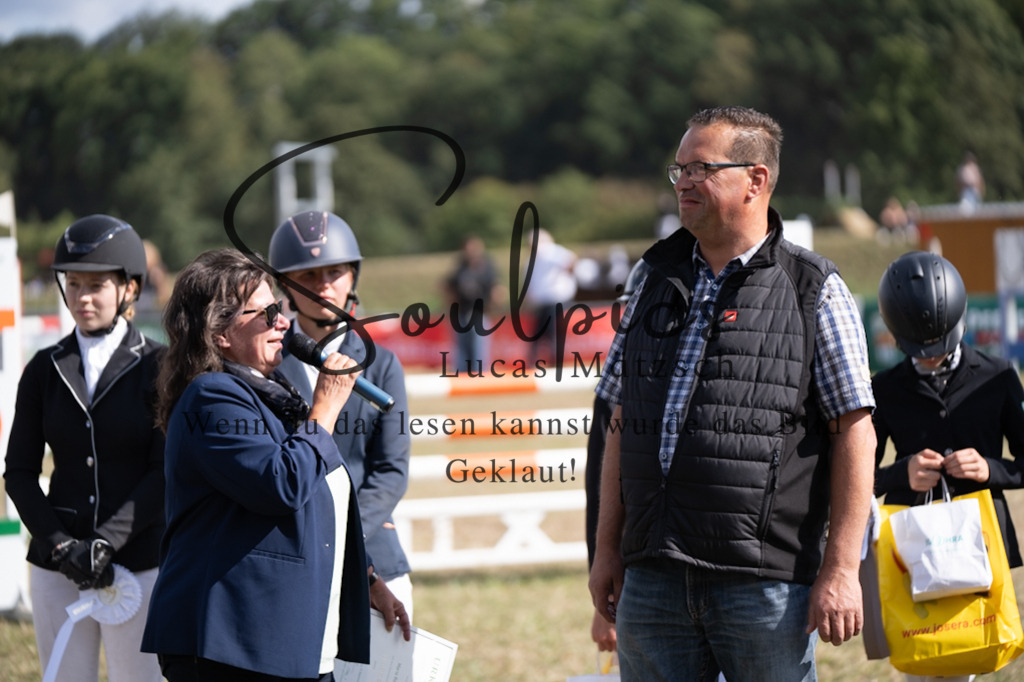 A7V09073 | Turnier/Reitfotograf