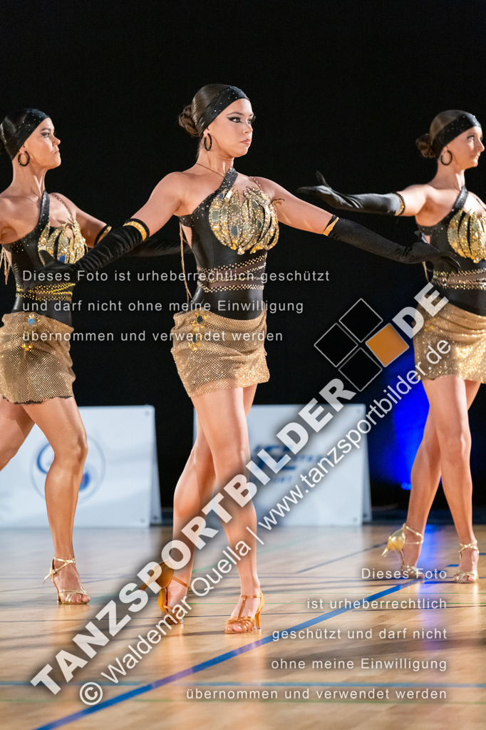20250504-00124 | Hier finden Sie Tanz Bilder vom Latein und Standard Formationen tanzen. Sportbilder vom Tanzsport. Schöne Fotos und von Weltmeisterschaft, Europameisterschaft, Bundesliga, Regionalliga, Oberliga und Landesliga sowie von GOC Stuttgart, DanceComp, WM Bremen