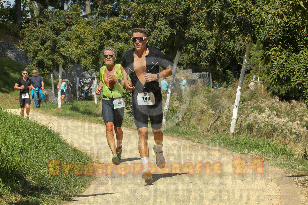 250824_1223_EX1_9249 | Sportfotografie im Rhein-Sieg Kreis, Köln, Bonn, NRW, Rheinland Pfalz, Hessen, etc. Unser Tätigkeitsfeld umfasst den Laufsport vom Volkslauf über den Marathon, Duathlon, Triathon bis zum Ultralauf wie Kölnpfad Ultra oder Schindertrail.