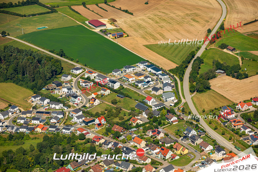 Das Luftbild zeigt :  Ursensollen - Die Luftaufnahme wurde 2024 vom UL-Flugzeug aus erstellt ( keine Drohne ) - Hochauflösende Luftaufnahme - Für grossformatige Ausdrucke geeignet. Die Geschenkidee !Mit Lizenz und Bildrechte bestellbar