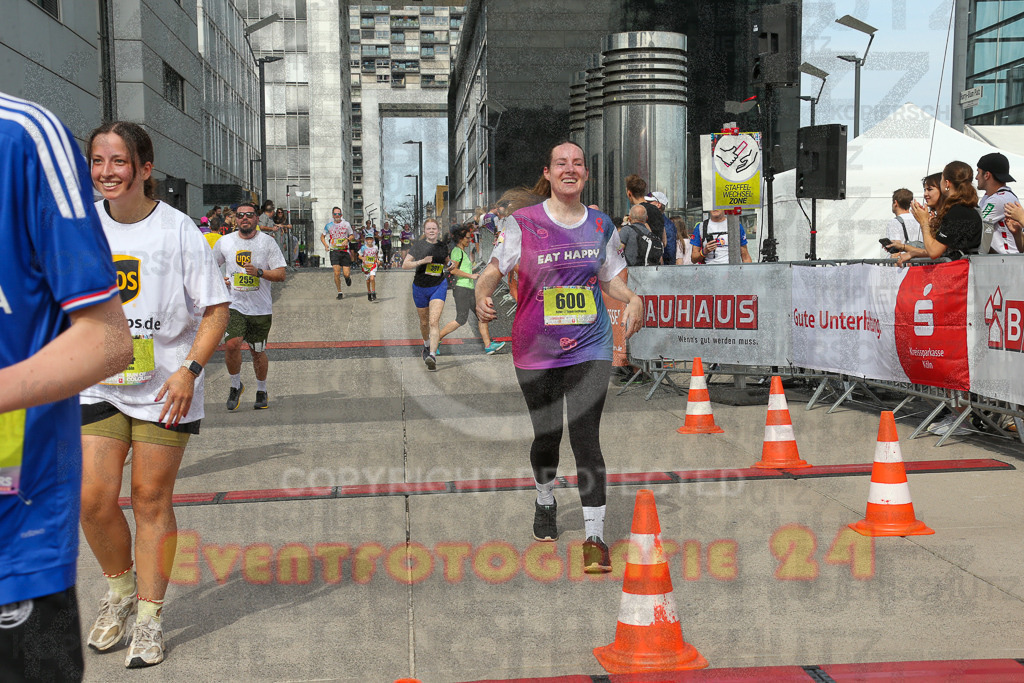 250920_1334_EX1_5609 | Sportfotografie im Rhein-Sieg Kreis, Köln, Bonn, NRW, Rheinland Pfalz, Hessen, etc. Unser Tätigkeitsfeld umfasst den Laufsport vom Volkslauf über den Marathon, Duathlon, Triathon bis zum Ultralauf wie Kölnpfad Ultra oder Schindertrail.