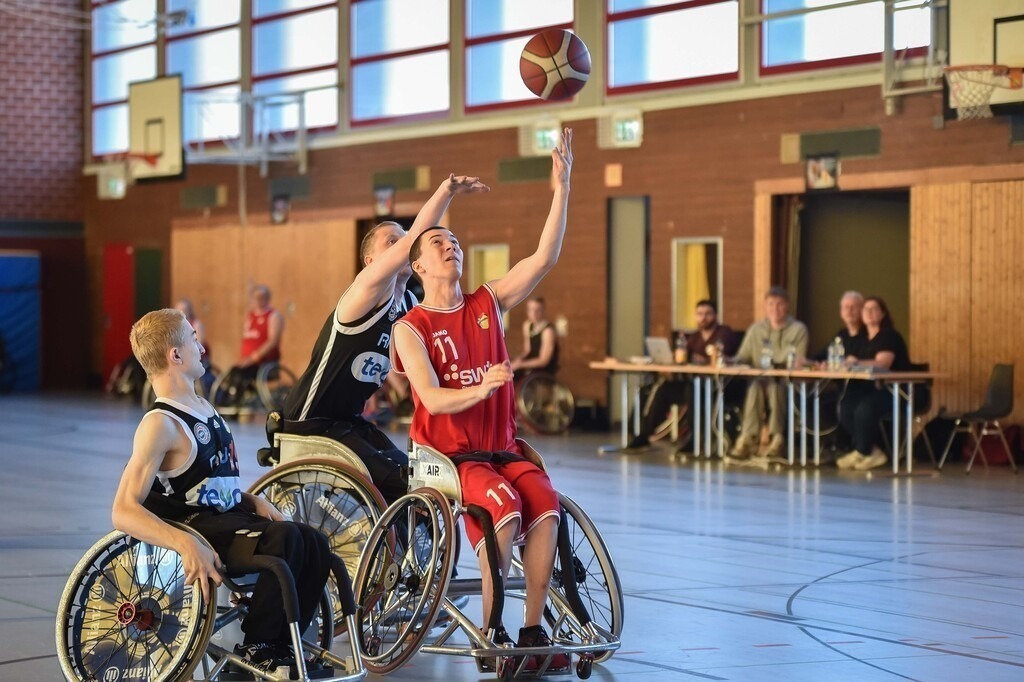 2025-03-09-Ralph_Kunze-0478 | Ralph Kunze - Realisiert mit Pictrs.com