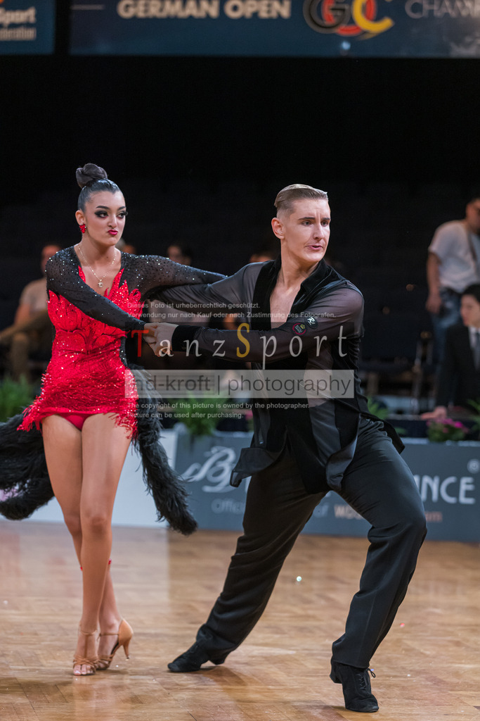 20250820_WDSF-Open-Latin-Rising Stars_2364 | Tanzsportbilder, Standardtanz, Lateintanz, WDSF, DTV, LTVB, dancecomp, goc, hessen tanzt, blaues band der spree, walzer, tango, wiener walzer, slowfox, quickstepp, samba, rumba, cha-cha-cha, paso doble. jive, hd-kroft photography, turniertanzsport