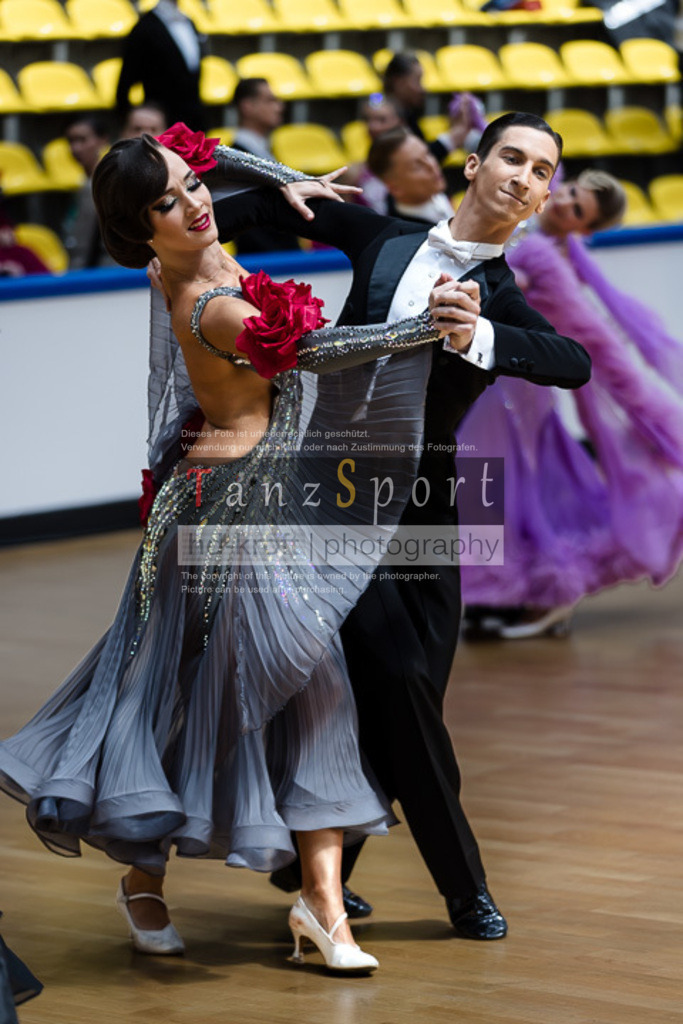 20250517_HessenTanzt_WDSF_IntOpen_Std_0587 | Tanzsportbilder, Standardtanz, Lateintanz, WDSF, DTV, LTVB, dancecomp, goc, hessen tanzt, blaues band der spree, walzer, tango, wiener walzer, slowfox, quickstepp, samba, rumba, cha-cha-cha, paso doble. jive, hd-kroft photography, turniertanzsport