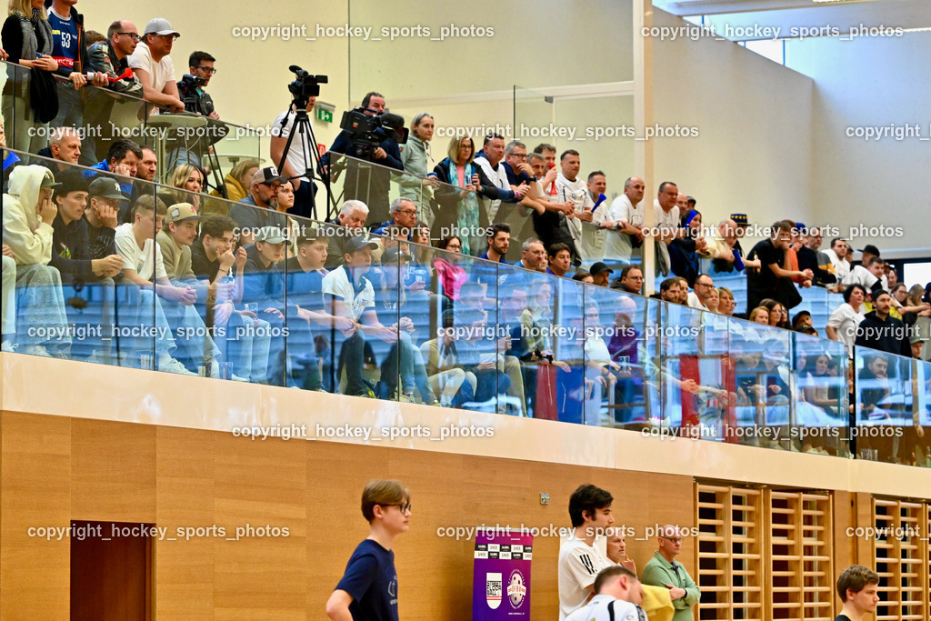 FBK Loka vs. VSV Unihockey | Besucher Ballspielhalle St. Martin, FBK Loka vs. VSV Unihockey, FBK Loka vs. VSV Unihockey am 23.03.2025 in Villach (Ballspielhalle St. Martin), Austria, (Photo by Bernd Stefan)