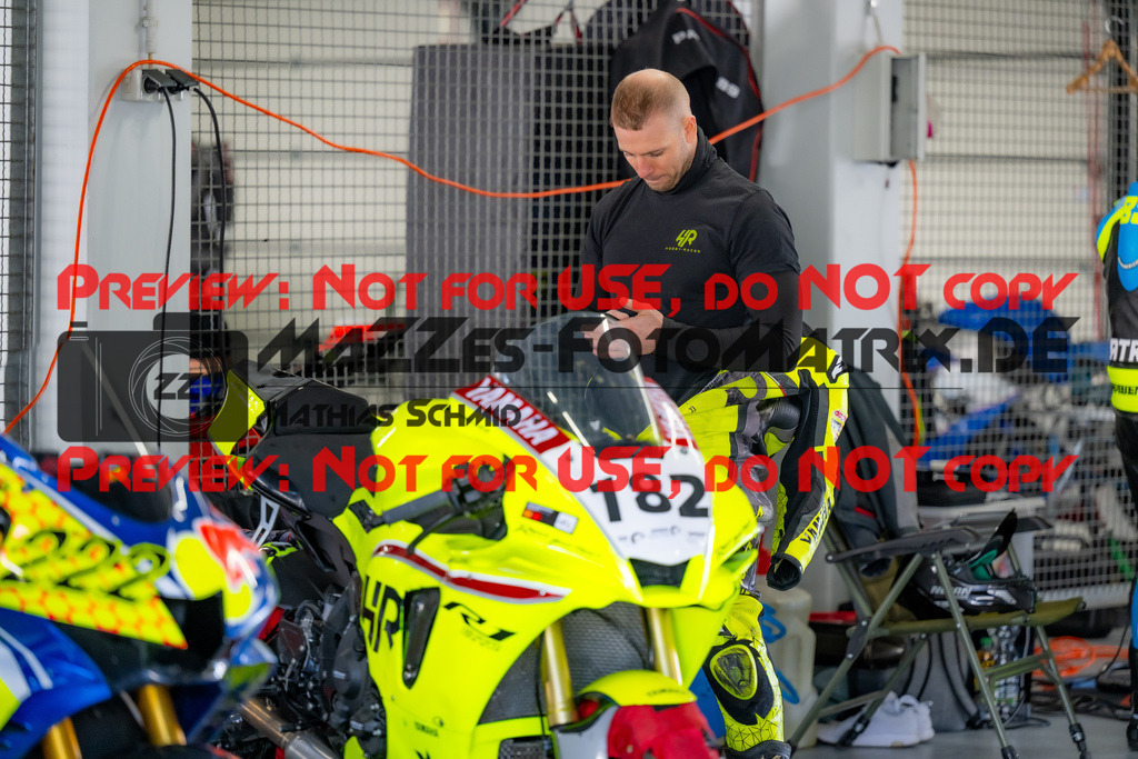 MaZZes_Fotomatrix_20250407_6021986_0246 | SENIOR