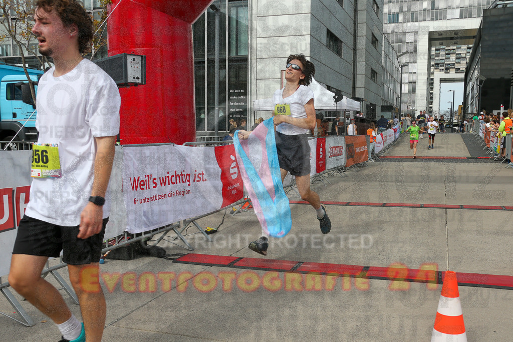 250920_1326_EX1_4518 | Sportfotografie im Rhein-Sieg Kreis, Köln, Bonn, NRW, Rheinland Pfalz, Hessen, etc. Unser Tätigkeitsfeld umfasst den Laufsport vom Volkslauf über den Marathon, Duathlon, Triathon bis zum Ultralauf wie Kölnpfad Ultra oder Schindertrail.