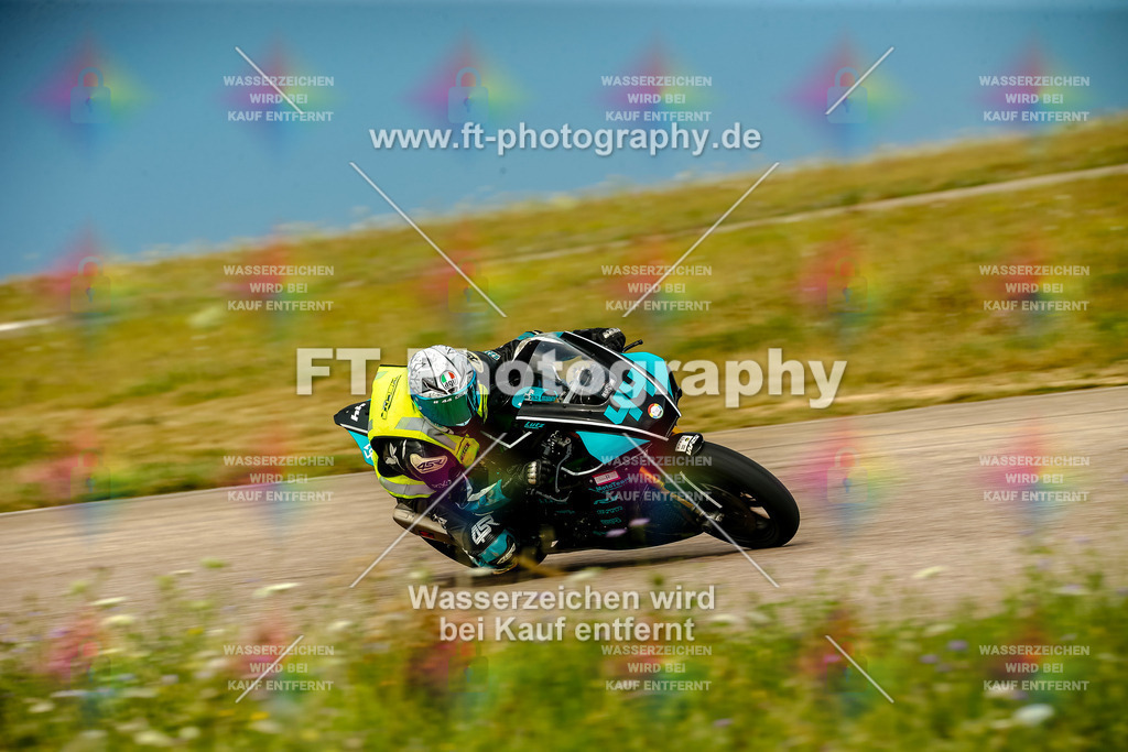 Chambley Juli-0788 | Hier findet Ihr Bilder von Touristenfahrten auf der Nürburgring Nordschleife oder von anderen Veranstaltungen die ich besucht habe. Viel Spass beim Durch Schauen 