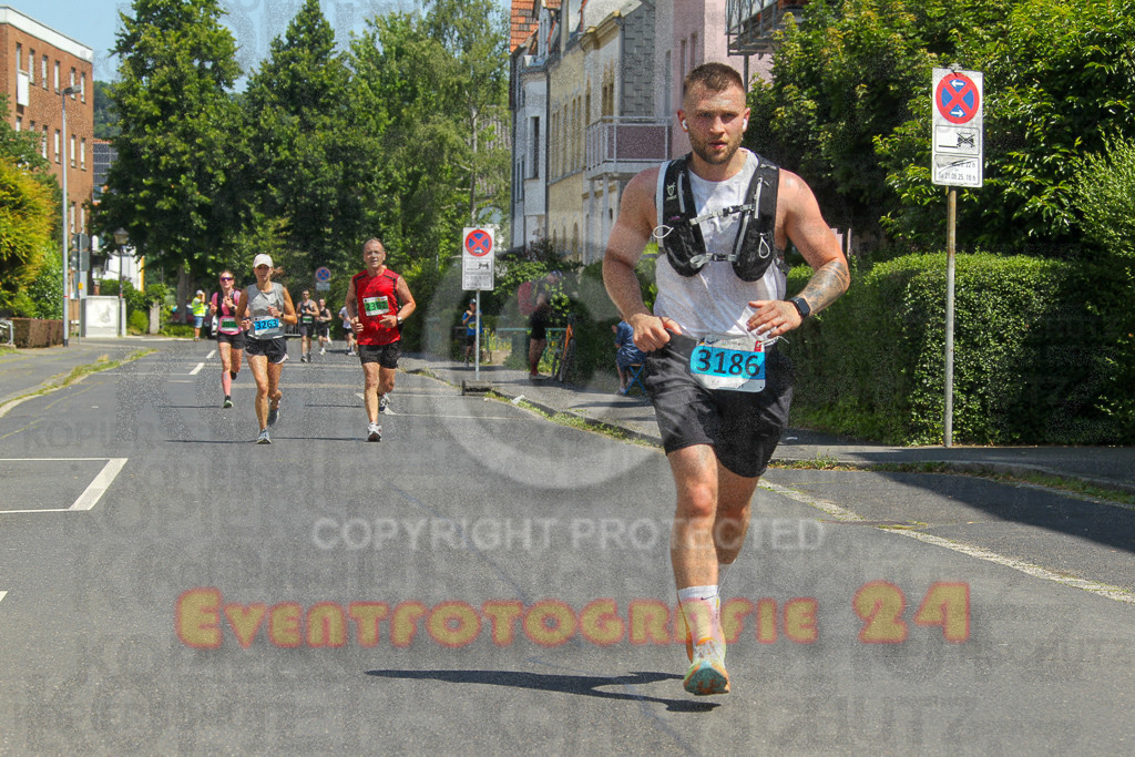 250621_1154_EV4_5492 | Sportfotografie im Rhein-Sieg Kreis, Köln, Bonn, NRW, Rheinland Pfalz, Hessen, etc. Unser Tätigkeitsfeld umfasst den Laufsport vom Volkslauf über den Marathon, Duathlon, Triathon bis zum Ultralauf wie Kölnpfad Ultra oder Schindertrail.