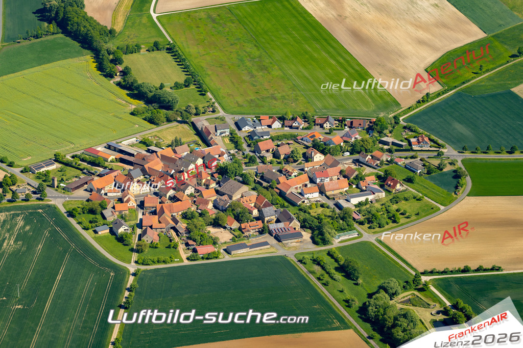Luftbild Vs Google Maps  Siegendorf  Oberschwarzach -Das Luftbild wurde 2025 vom UL-Flugzeug heraus erstellt ( keine Drohne ) - Hochauflösende Luftaufnahme -Nicht vergleichbar mit Google Maps oder Satelittenbilder- Die Geschenkidee !Mit Lizenz und Bildrechte bestellbar