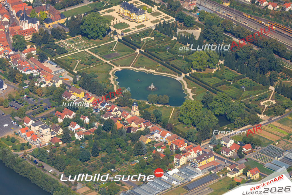 Die Luftaufnahme der Stadt Veitshoechheim wurde vom UL-Flugzeug heraus erstellt ( keine Drohne )- hohe Auflösung für beste Qualität