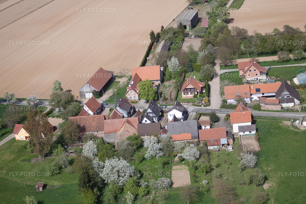 Aerial view: View of the town in Seebach in the state Bas-Rhin, France.Photo: IMG_39452.jpg taken on 04/10/2011 by Werner Riehm/FLY-FOTO.comResolution of the original: 4752 x 3168 px