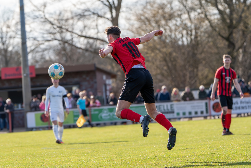 Fußball I Herren I Saison 2025-2026 I Bezirksliga Weser-Ems 4 I 21. Spieltag I TuS Frisia Goldenstedt - Vfl Oythe I 3942 | jns.sportfotos - Realisiert mit Pictrs.com