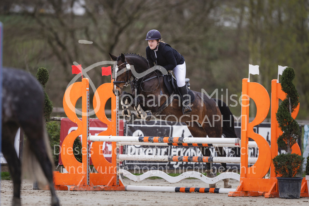 240330_Fruehlingsfest_Stil-A1_U30-363 | Deine schönsten Turniermomente als professionelle Fotos! Entdecke hochwertige Pferdesport-Fotografie im Online-Shop. Jetzt Fotos finden & bestellen!