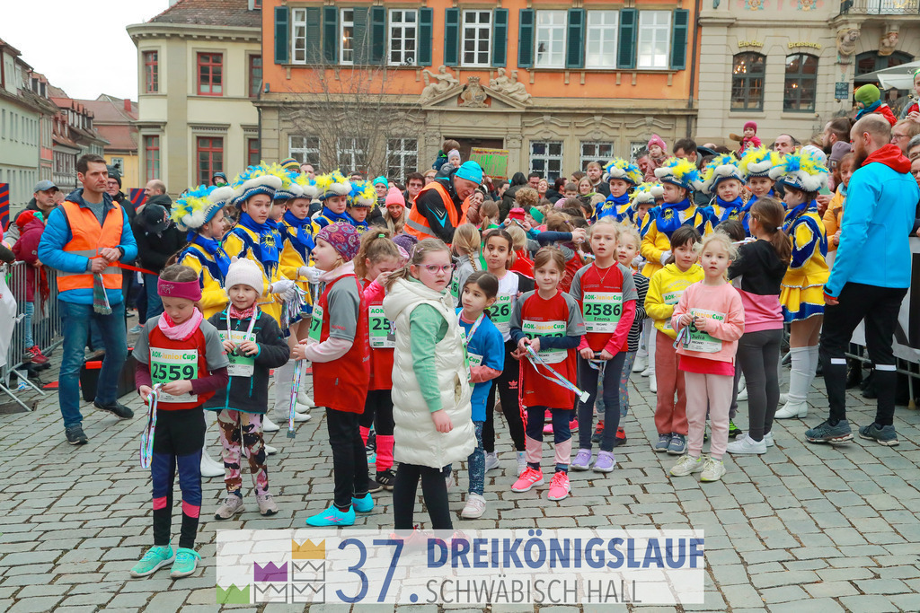 AOK JuniorCup 400m | 3Koenigslauf 2023 - Realisiert mit Pictrs.com