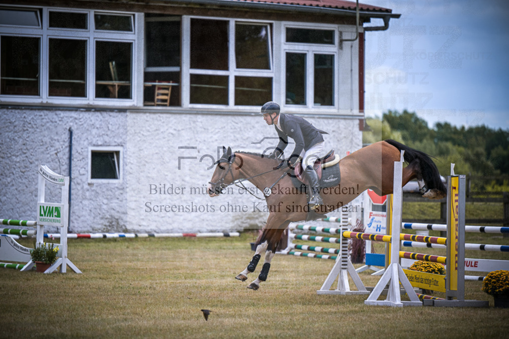 DOS_0363 | Entdecke hochwertige Reitturnierfotos von Foto Oger. Professionell, emotional und authentisch – jetzt Lieblingsmomente im Shop bestellen.Deutschlandweite Turnierfotografie. - Realisiert mit Pictrs.com