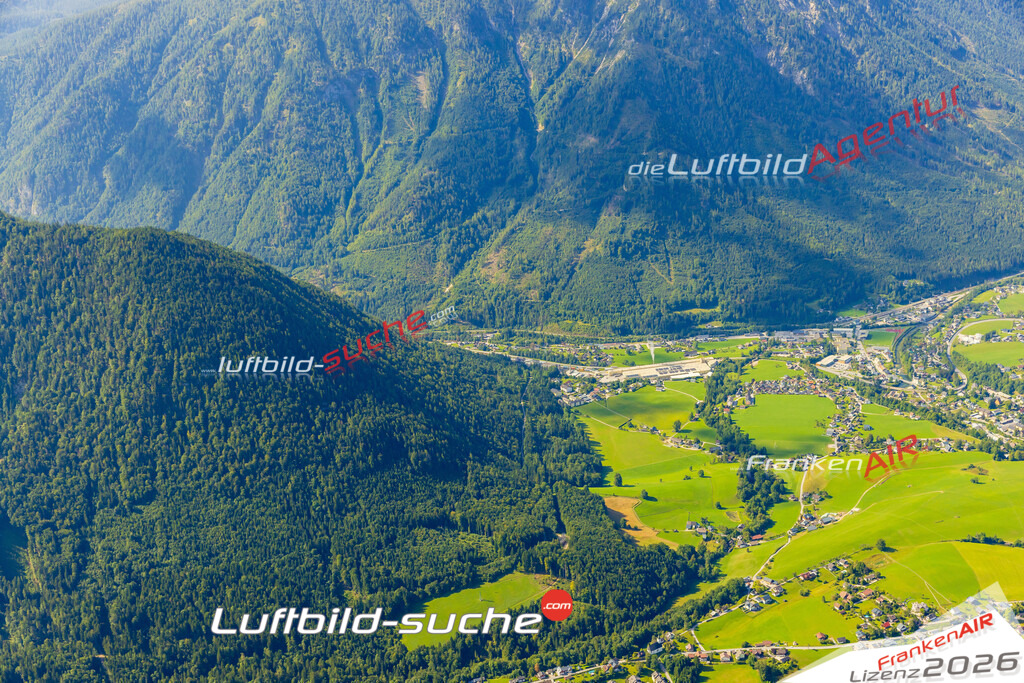 Schrägluftbild  Eselbach  Bad Aussee - Das Luftbild wurde 2025 vom UL-Flugzeug heraus erstellt ( keine Drohne ) - Hochauflösende Luftaufnahme -Nicht vergleichbar mit Google Maps oder Satelittenbilder- Die Geschenkidee !Mit Lizenz und Bildrechte bestellbar
