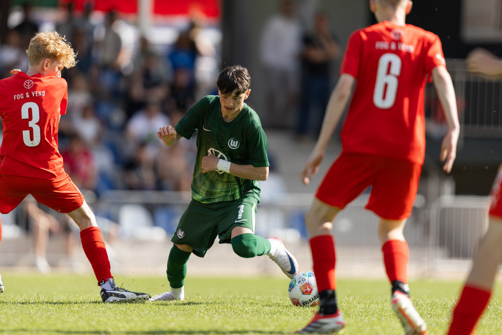 Fußball I Männer I 40. Pfingscup Hollage I 13213 | realhellocedii - Realisiert mit Pictrs.com