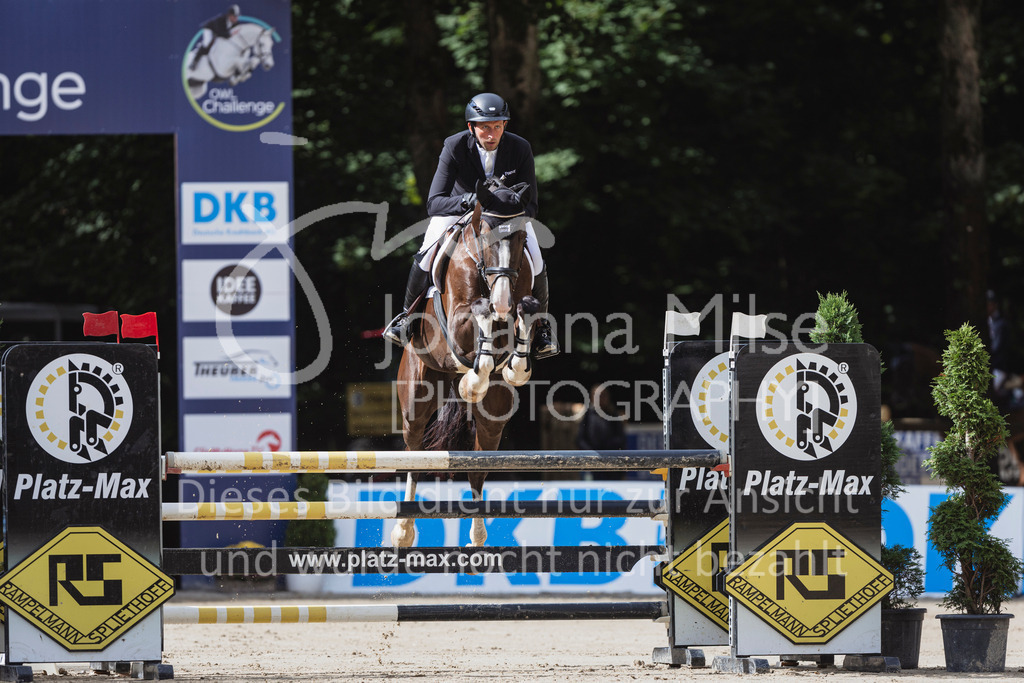 240912_OWLCh_SprPf-M-104 | Deine schönsten Turniermomente als professionelle Fotos! Entdecke hochwertige Pferdesport-Fotografie im Online-Shop. Jetzt Fotos finden & bestellen!