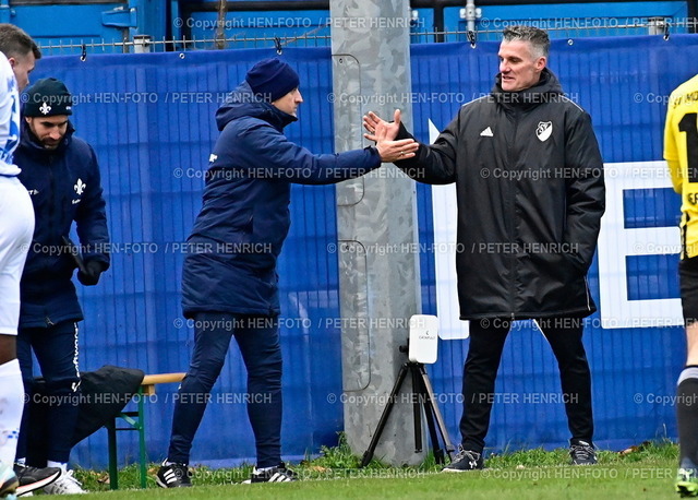 20221210-8869-fuba-sv98-morlautern-HENFOTO | 10.12.2022 Fussball Saison 2022 2023 Freundschaftsspiel SV Darmstadt 98 - SV Morlautern (3:0) Handshake nach Abpfiff Trainer Torsten Lieberknecht (SV Darmstadt 98) und Trainer Daniel Graf (Markus Happersberger (SV Morlautern) (HEN-FOTO) - Realisiert mit Pictrs.com