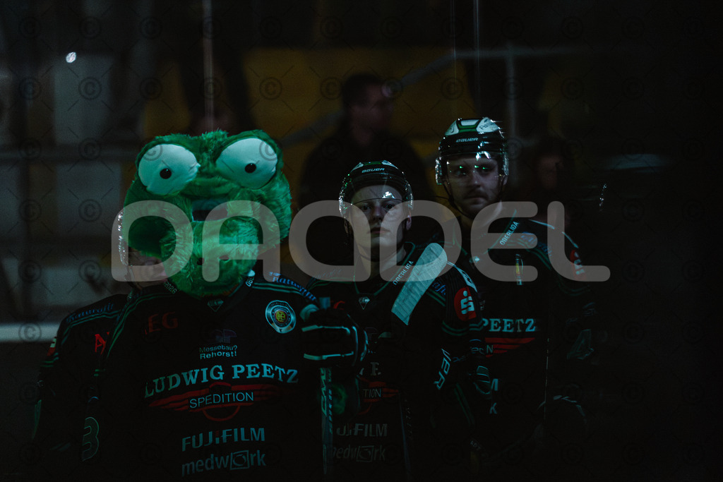 Alligators_vs_Erding_12_12_2025-030 | Höchstadt Alligators Fotogalerie: Eishockey-Action aus Franken. Professionelle Spielfotos, Portraits & Stadionbilder zum Download. Jetzt entdecken! - Realisiert mit Pictrs.com