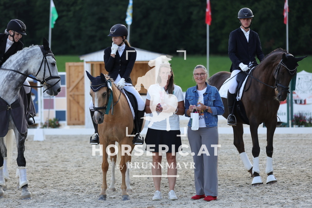 0P6A6031 | Willkommen bei Brunnmayr - Design & Fotografie – Ihrem Spezialisten für Reitturniere und Pferdeveranstaltungen in Oberösterreich, Salzburg und Bayern! Seit über 17 Jahren sind wir leidenschaftlich dabei.