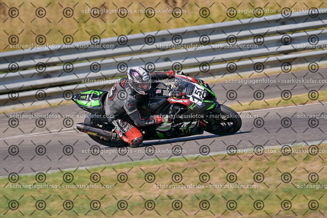 26bt05-0124 | markuskiefer.com - Realisiert mit Pictrs.com