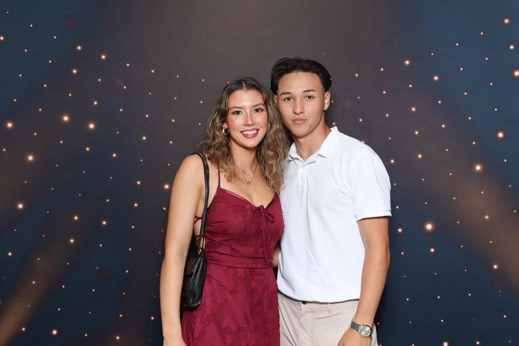 ZD260628112736-45 | Fotoshop von zweidimensional Fotografie. Ihr Fotograf im Aargau. Abzüge von Ihrem Fotobox Event bestellen.Abzüge von Ihrem Hochzeit bestellen.Abzüge von Ihrem Schulfotograf bestellen.