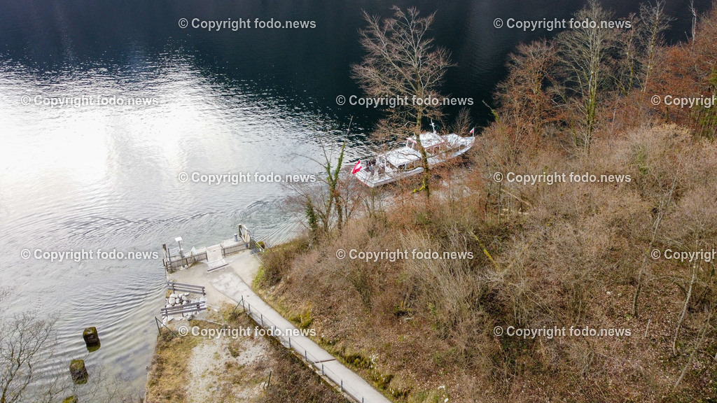 Hallstatt_ 13.01.2023-40 | 13.01.2023, Hallstatt, AUT, Hallstatt, im Bild Bahnstation, Trainstation, Schiffsanlegestelle, Schiff, Transfer