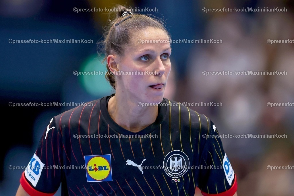 DHB16102501118 | 16.10.2025, Handball, EHF Frauen Länderpiel, EM Qualifikation 2026, Deutschland - Nordmazedonien, Schwalbe-Arena in Gummersbach:   Xenia SMITS  (GER #11) 