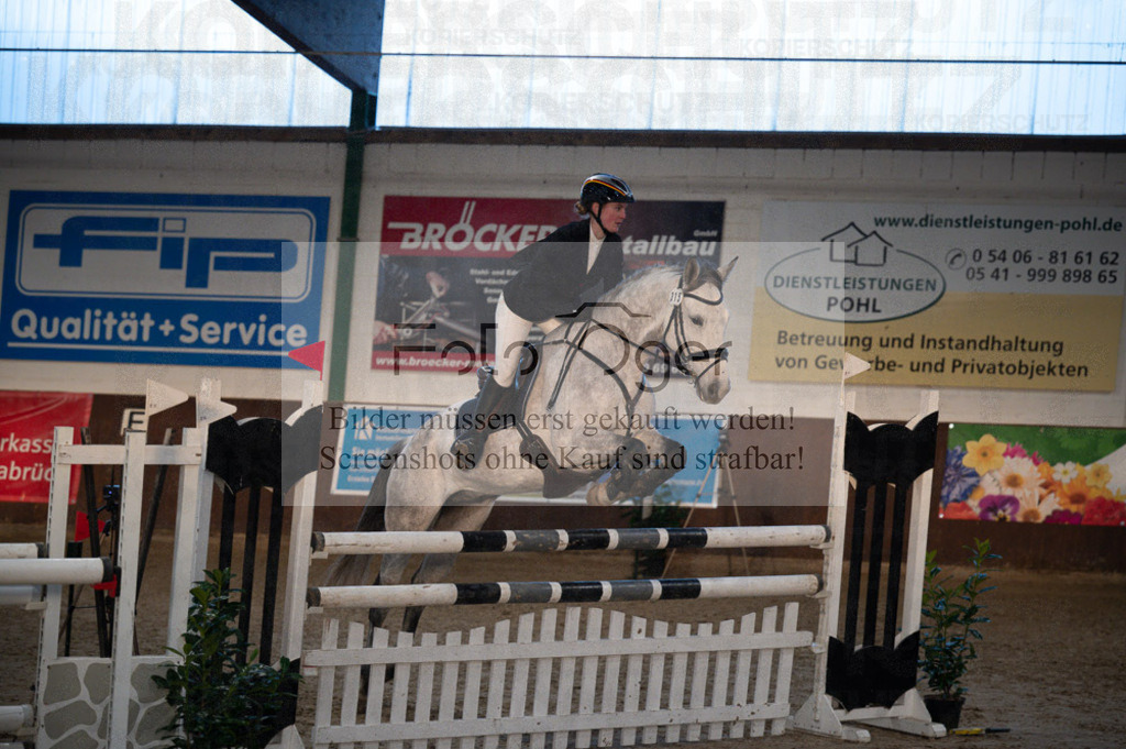 Hallenreittunier Voxtrup 2023 | Entdecke hochwertige Reitturnierfotos von Foto Oger. Professionell, emotional und authentisch – jetzt Lieblingsmomente im Shop bestellen.Deutschlandweite Turnierfotografie. - Realisiert mit Pictrs.com