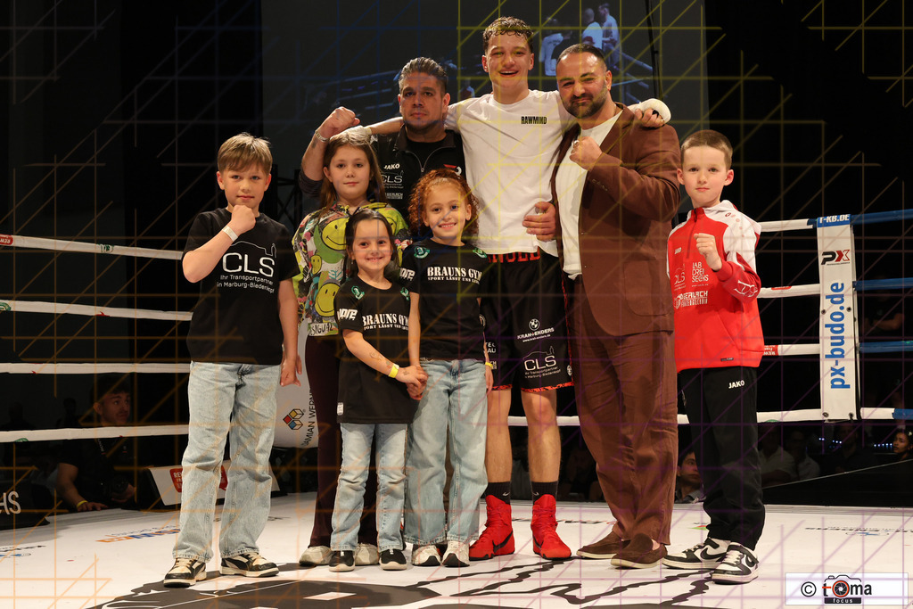 Faiz vs Arnold  25.04.2026 tomafocus Tb00132 | professionelle Sport- und Eventfotografie von Tomafocus – dynamische Bilder, emotionale Momente und hochwertige Aufnahmen für jeden Anlass. - Realisiert mit Pictrs.com