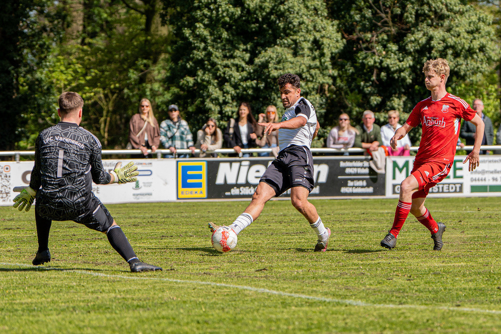 Fußball I Herren I Saison 2025-2026 I Kreisliga VEC I 24. Spieltag I 1. FC Varenesch - SC SW Bakum I 12085 | jns.sportfotos - Realisiert mit Pictrs.com