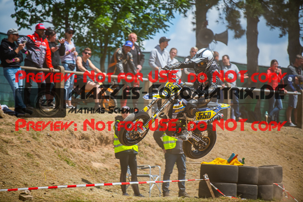 MaZZes_FotoMatrix_220528_4311 | Fotograf Mathias Schmid
Sportfotograf,
Eventfotograf,
Hochzeitsfotograf,
Portraitfotograf