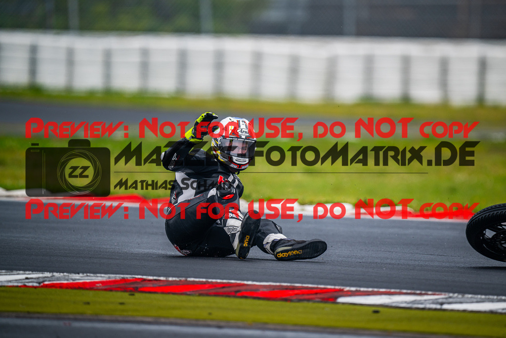 MaZZes_FotoMatrix_240830_6007705_3355 | STK1000