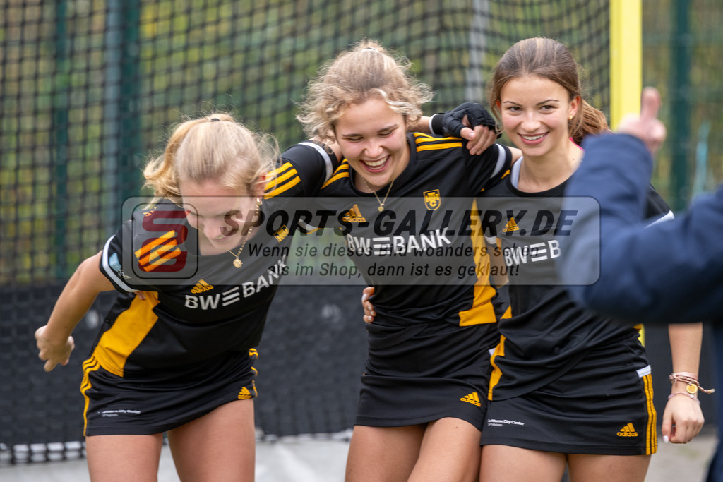 SFE_20231022_0228 | Deutsche Meisterschaft Weibliche U16 Finale Berliner HC - Harvestehuder THC am 22.10.2023 in Köln (Düsseldorfer Hockeyclub 1905 e.V.), Photo: Stephan Fehrmann 2023 (Sports-Gallery)
