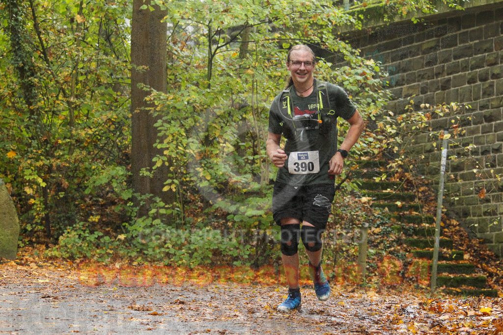 241027_1324_EV4_8621 | Sportfotografie im Rhein-Sieg Kreis, Köln, Bonn, NRW, Rheinland Pfalz, Hessen, etc. Unser Tätigkeitsfeld umfasst den Laufsport vom Volkslauf über den Marathon, Duathlon, Triathon bis zum Ultralauf wie Kölnpfad Ultra oder Schindertrail.