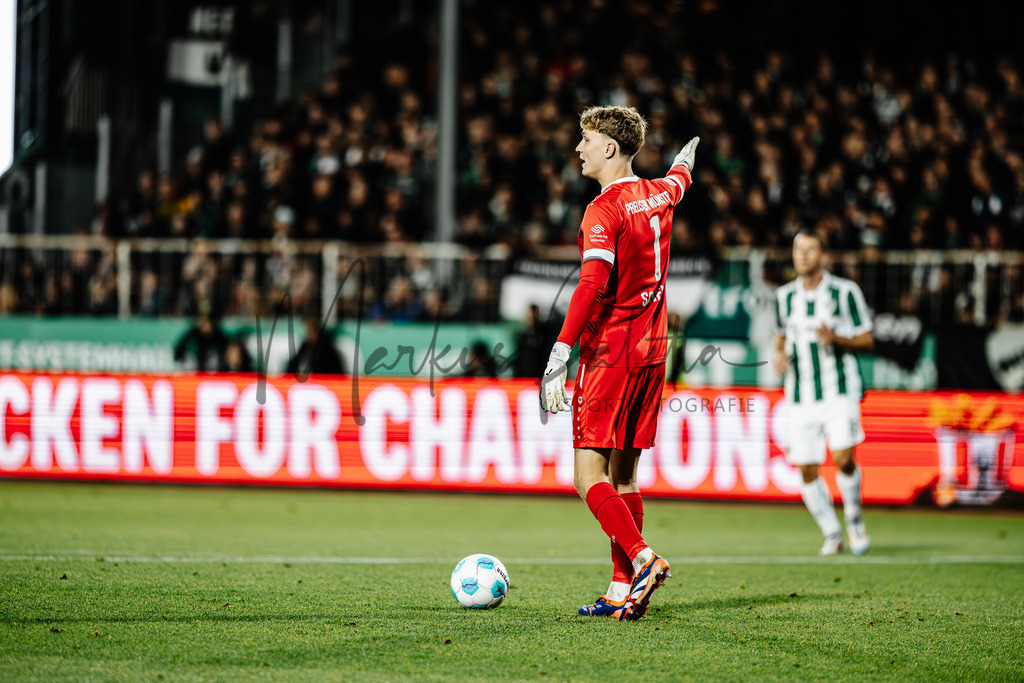 2. Bundesliga, Saison 2024/25, 7. Spieltag: SC Preußen Münster - FC Schalke 04 | Münster, 28.09.2024: 2. Bundesliga, 7. Spieltag, SC Preußen Münster gegen FC Schalke 04 im LVM-Preußenstadion in Münster. Foto: sportfotografie.ms | Markus Paletta - Realisiert mit Pictrs.com