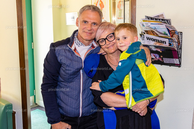 Einweihung "Das Walten" von Johanna Niederbichler | Bildershop von pixelworld.at - Realisiert mit Pictrs.com