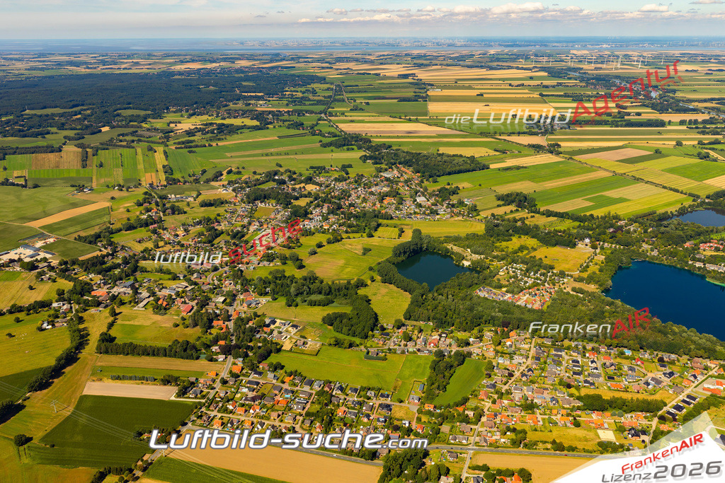 Aktuelles Luftbild von Westersode Hemmoor - Die Luftaufnahme wurde 2022 mittels UL-Flugzeug erstellt ( keine Drohne ) - hochauflösende Kamera-Systeme von  Canon -Beste Qualität - Für grossformatige Ausdrucke geeignet. Die Geschenkidee !