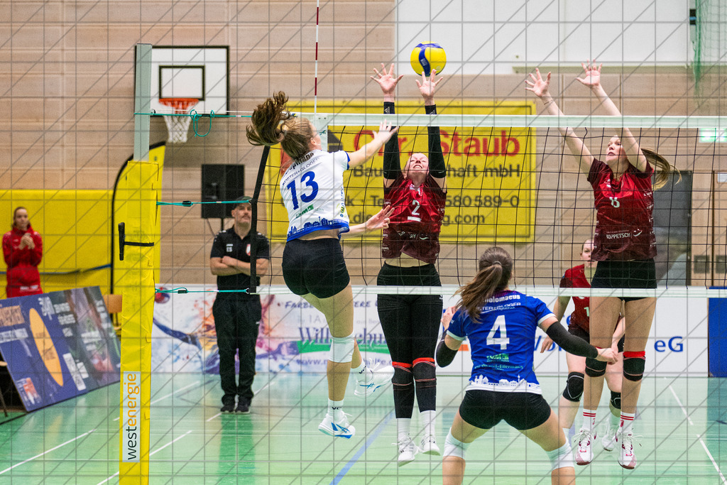 2. VBLF Nord 25/26 | Spiel 4065 | VC Osnabrück vs. TUSA City Girls Düsseldorf | KOOPMANN Lea (VC Osnabrück e.V. #13) //  10.01.26: 2. VBLF Nord 25/26 | Spiel 4065 | VC Osnabrück vs. TUSA City Girls Düsseldorf / Osnabrück / Deutschland  //   CREDIT:www.bullenfotos.de, Martin König, Hörner Weg 40, D-49078 Osnabrück, +4917663732967 // Nutzung und Weitergabe nur zu den vereinbarten Zwecken. Presseanfragen an Ersteller. Alle Rechte beim Ersteller. Honorierung nach MFM. - Realisiert mit Pictrs.com